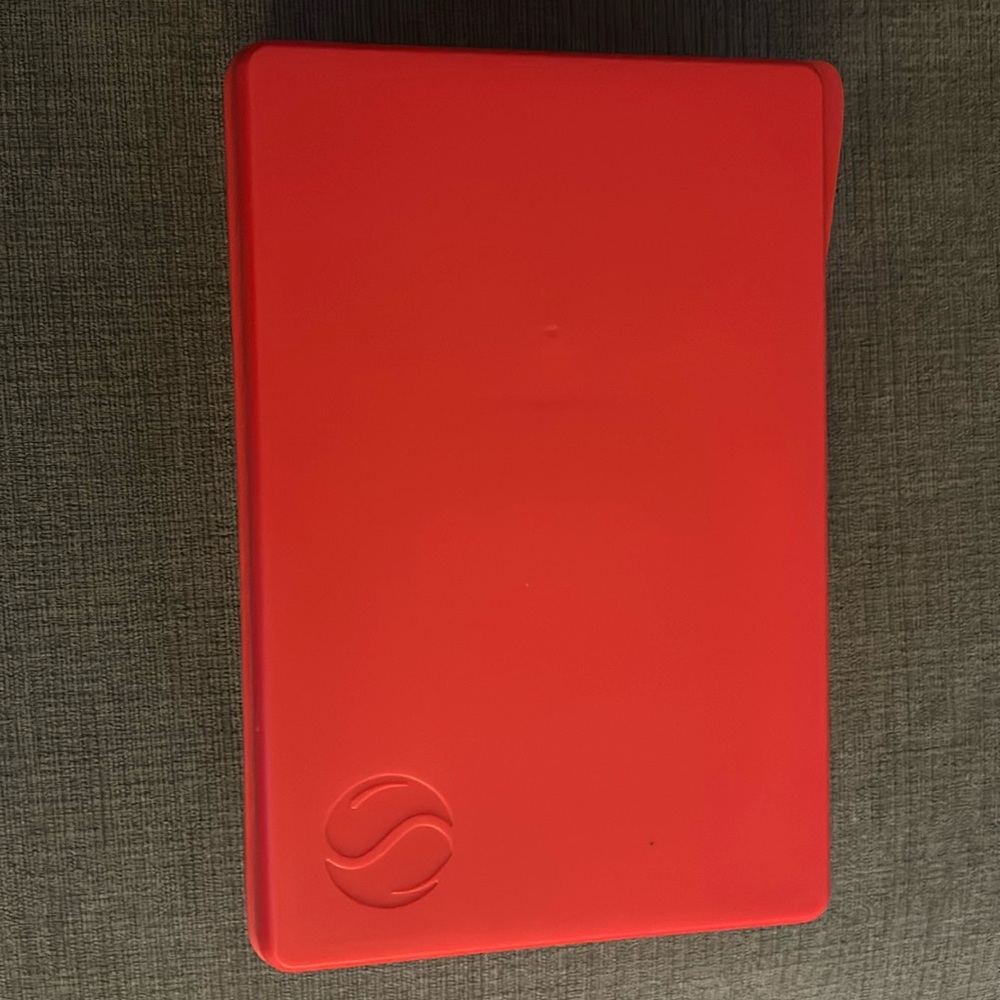 Fit and fresh red bento box